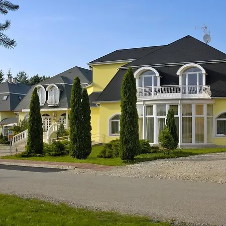 Hotel Gyoengye-az Erdo Szallodaja