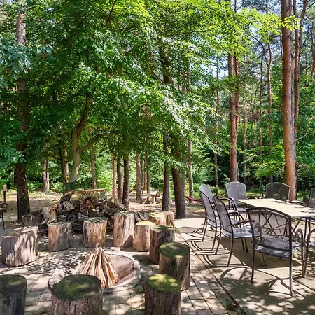 Gyoengye-az Erdo Szallodaja Hotel