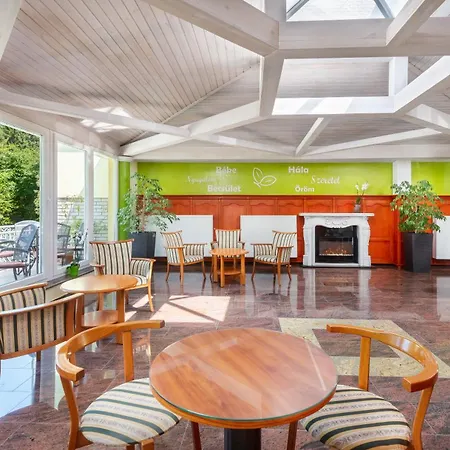 Hotel Gyoengye-az Erdo Szallodaja