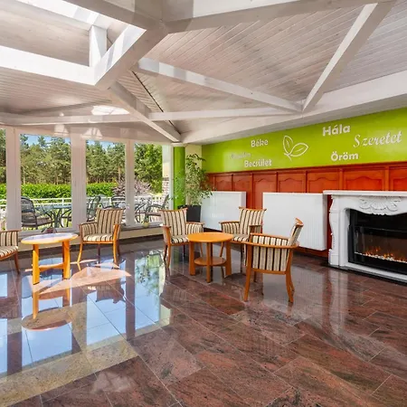 Gyoengye-az Erdo Szallodaja 3* Gosztola