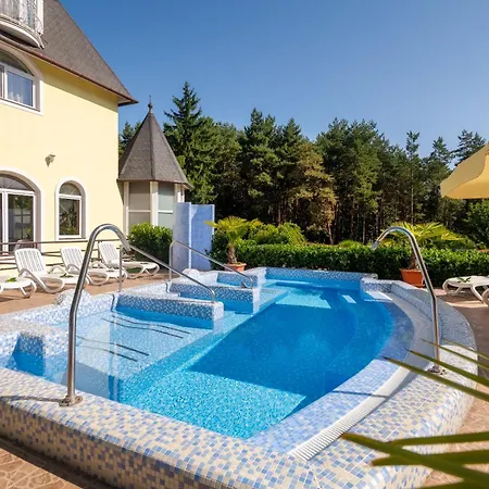 Gyoengye-az Erdo Szallodaja 3*