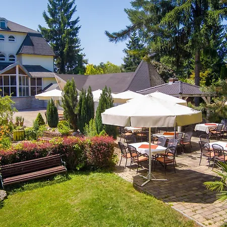 Hotel Gyoengye-az Erdo Szallodaja 3*
