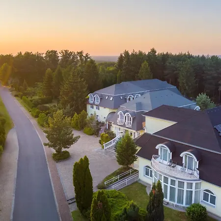 Gyoengye-az Erdo Szallodaja