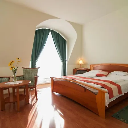 Gyoengye-az Erdo Szallodaja 3*